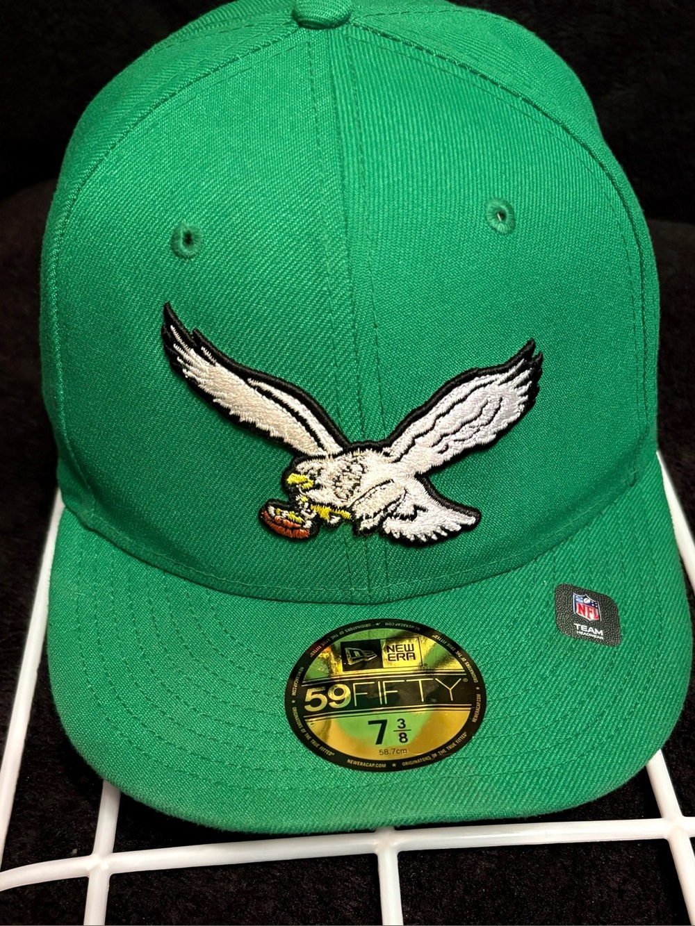 Philadelphia Eagles x New Era 59fifity retro logo green fitted hat 7 3/8 NWOT